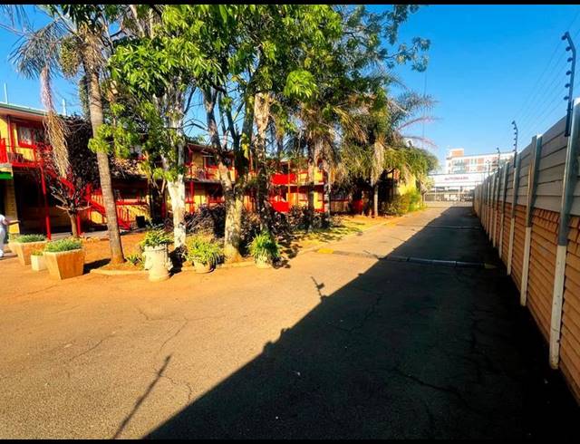 2 BEDROOM PROPERTY TO RENT IN WESTONARIA